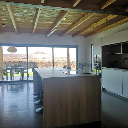 Villa Volcanes